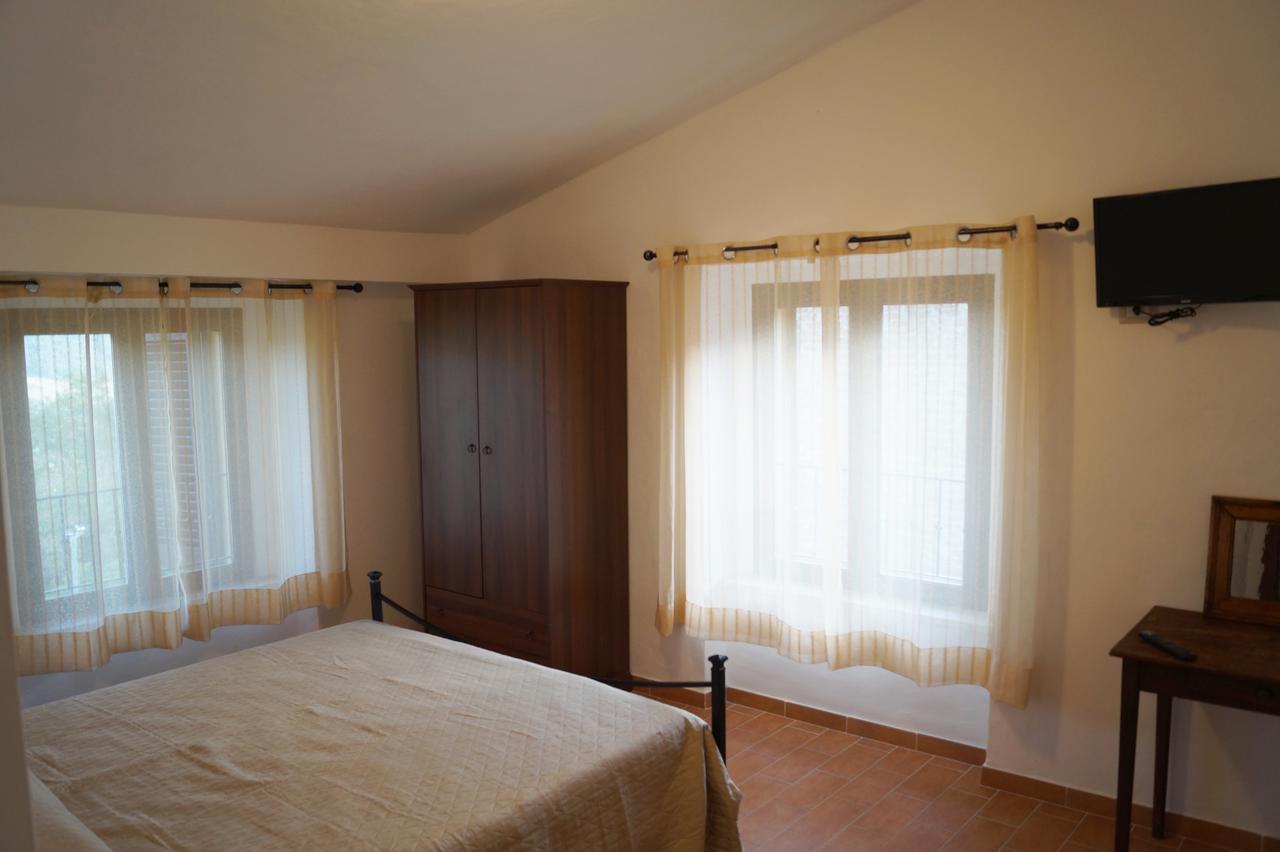 Agriturismo Il Viandante Valfabbrica ภายนอก รูปภาพ